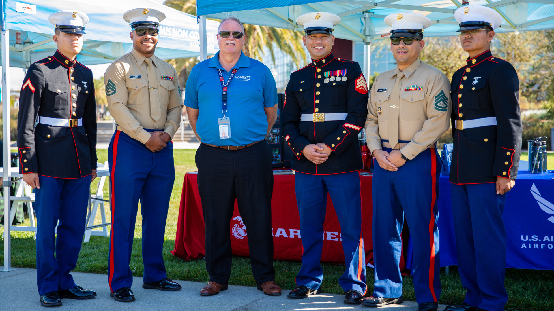 Military members posing for picture